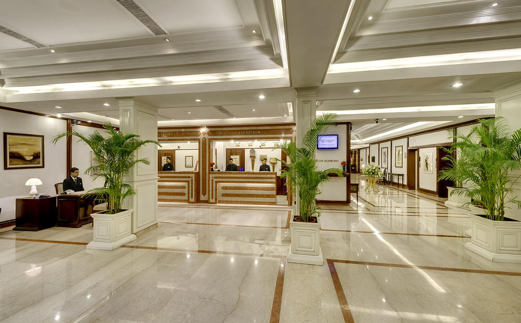 Hotel Hindusthan International, Колката Екстериор снимка