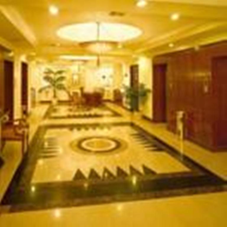 Hotel Hindusthan International, Колката Екстериор снимка