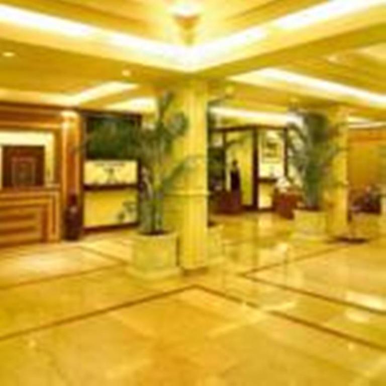 Hotel Hindusthan International, Колката Екстериор снимка